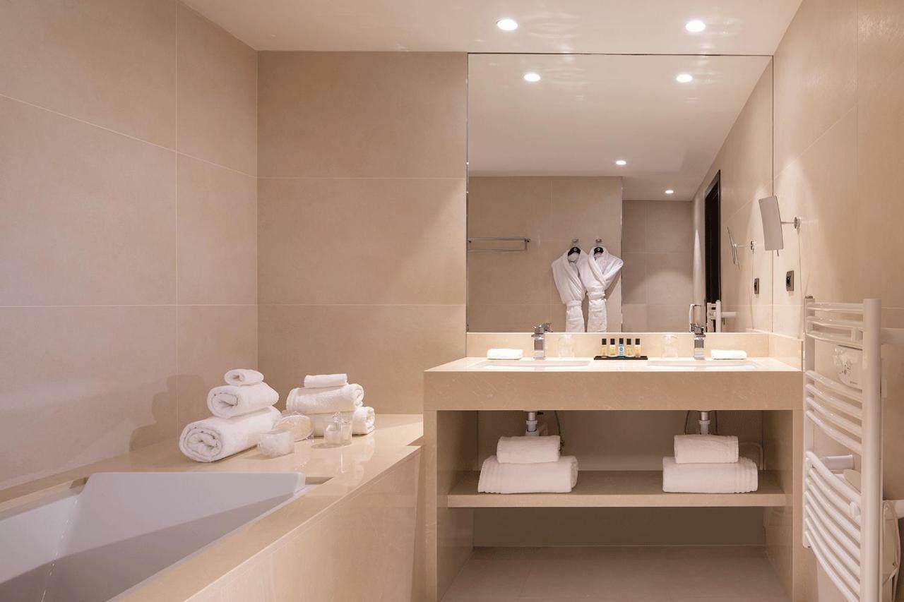 Royal Hainaut Spa & Resort Hotel Valenciennes Exteriör bild